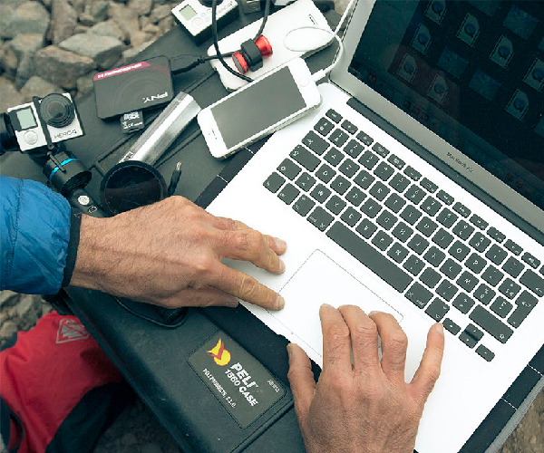 Tablet & Laptop