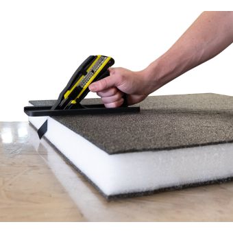 Knivholder og kniv til skum